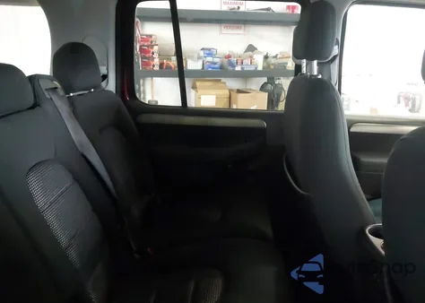 2004 Ford Explorer Nbx/Xlt z USA, uszkodzony, nr VIN 1FMDU73W54ZB41481